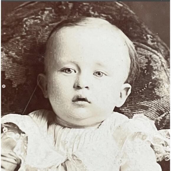 Antique Cabinet Card 1800s Photograph Vintage Reading PA Creepy Halloween Baby - Picture 3 of 6